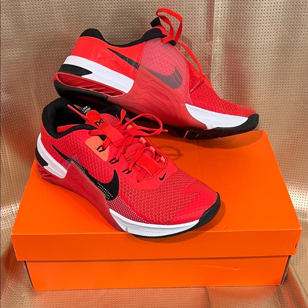 EUC Nike Metcon 7